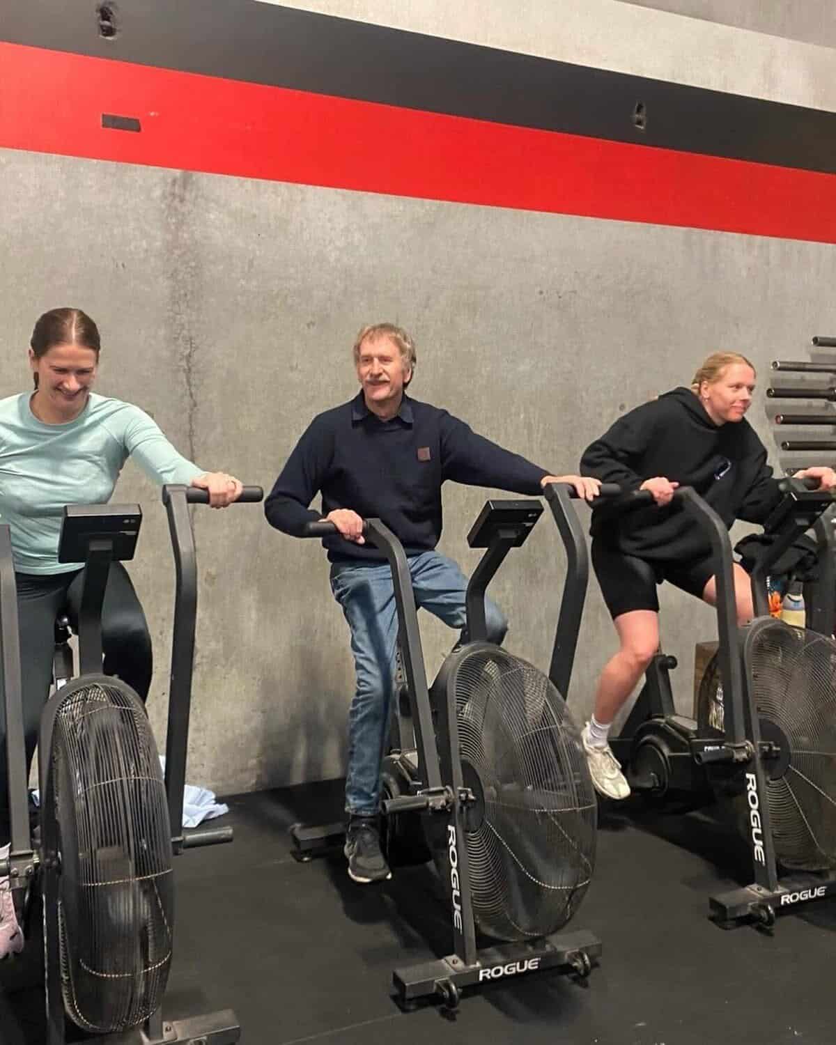 Jackie (R) With Her Dad Craig And Sister Hannah